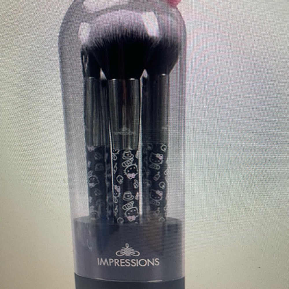 Impressions Vanity Hello Kitty Brush Set